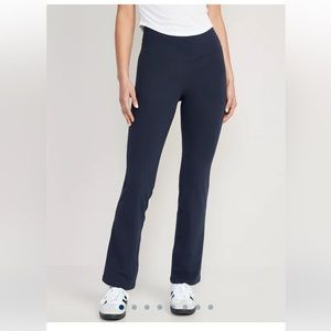 NWT Old Navy Extra High-Waisted PowerChill Slim Boot-Cut Pants XS petite Navy